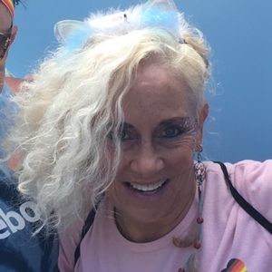 Meet your Posher, Brenda